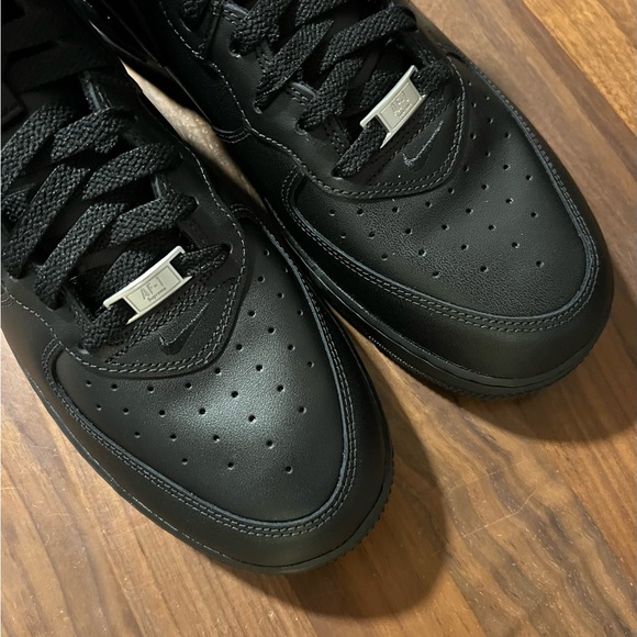 SUPREME X NIKE AIR FORCE 1 AF1 MID 'BOX LOGO - TRIPLE BLACK' Men’s Size 11 - Picture 10 of 12